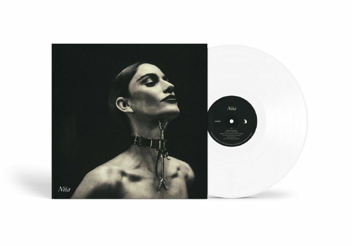 NIIA - V vinyl sleeve