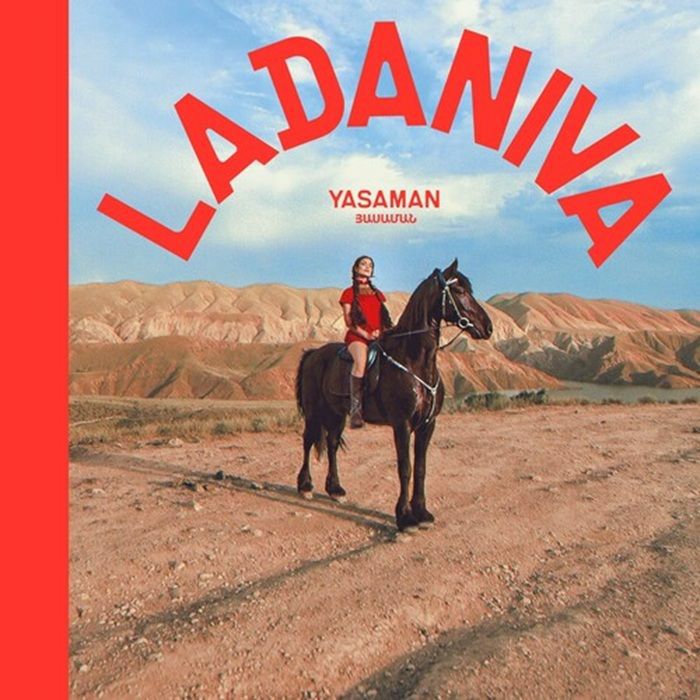 LADANIVA - Yasaman vinyl sleeve